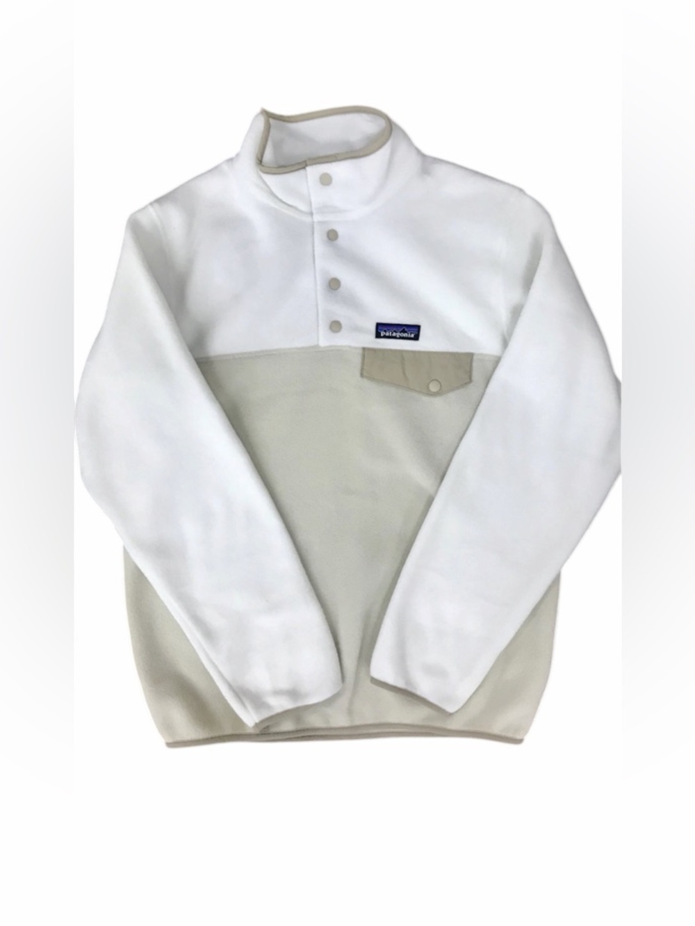 Patagonia Women's White and Cream Pullover Sweater - Size Medium